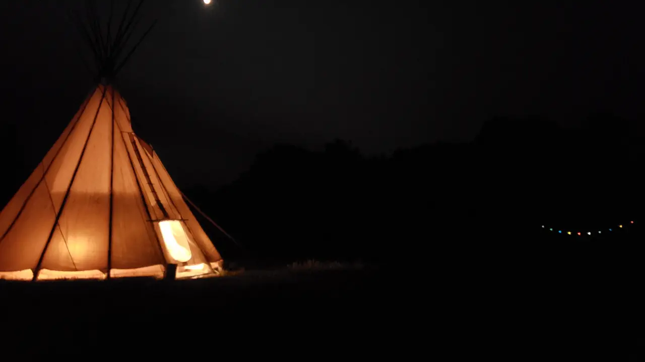 tipi la nuit