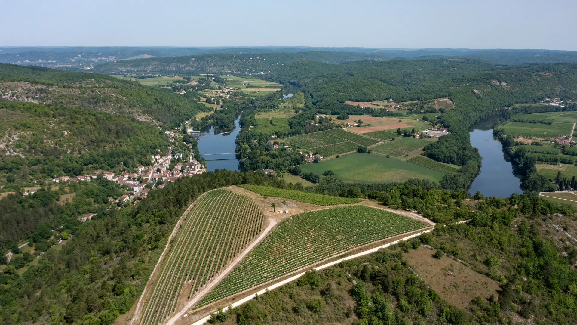 Vue drone sur les hauteurs d'Albas