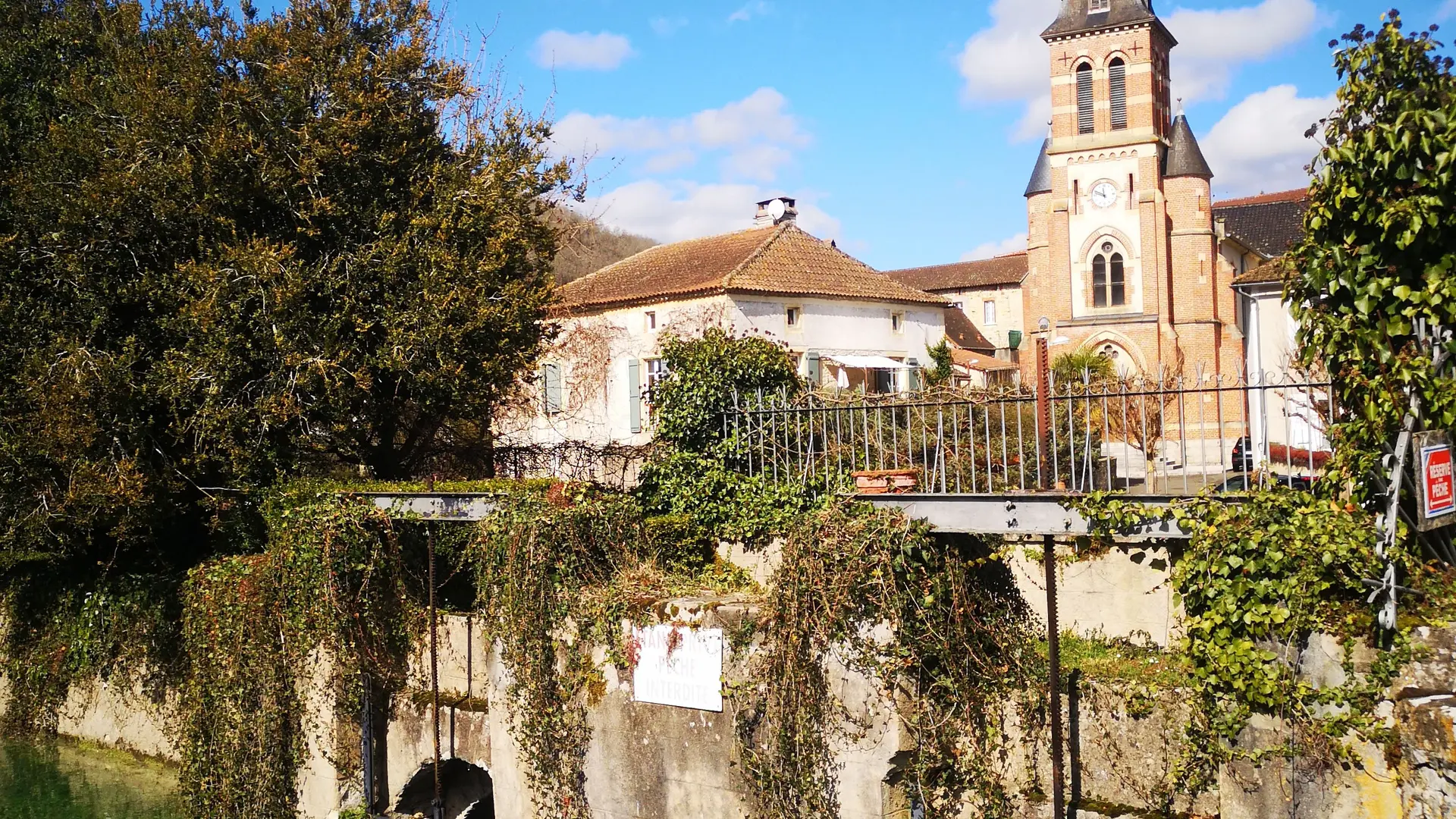 220309_eglise Calamane