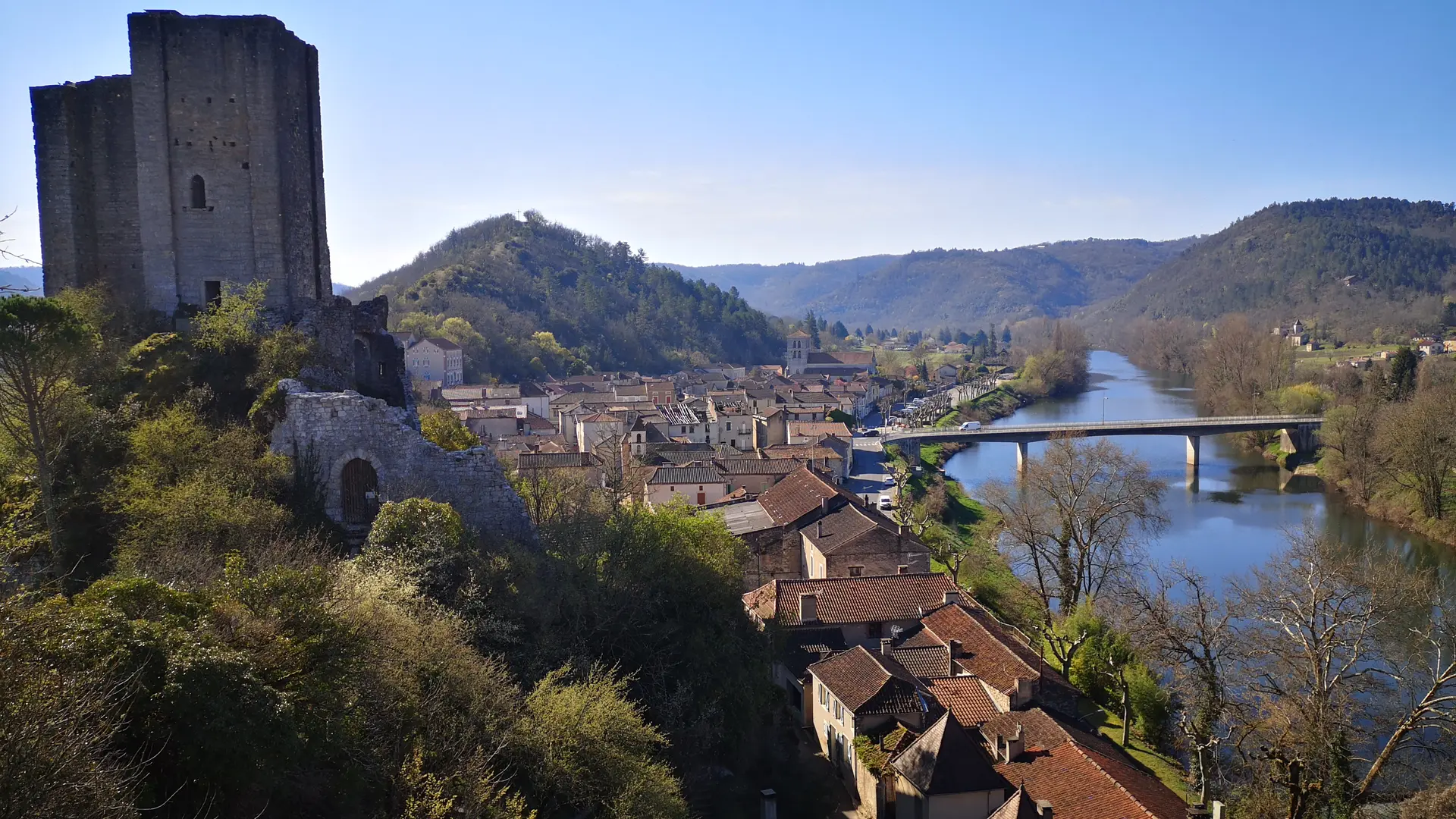 220324_Vue Tour Luzech