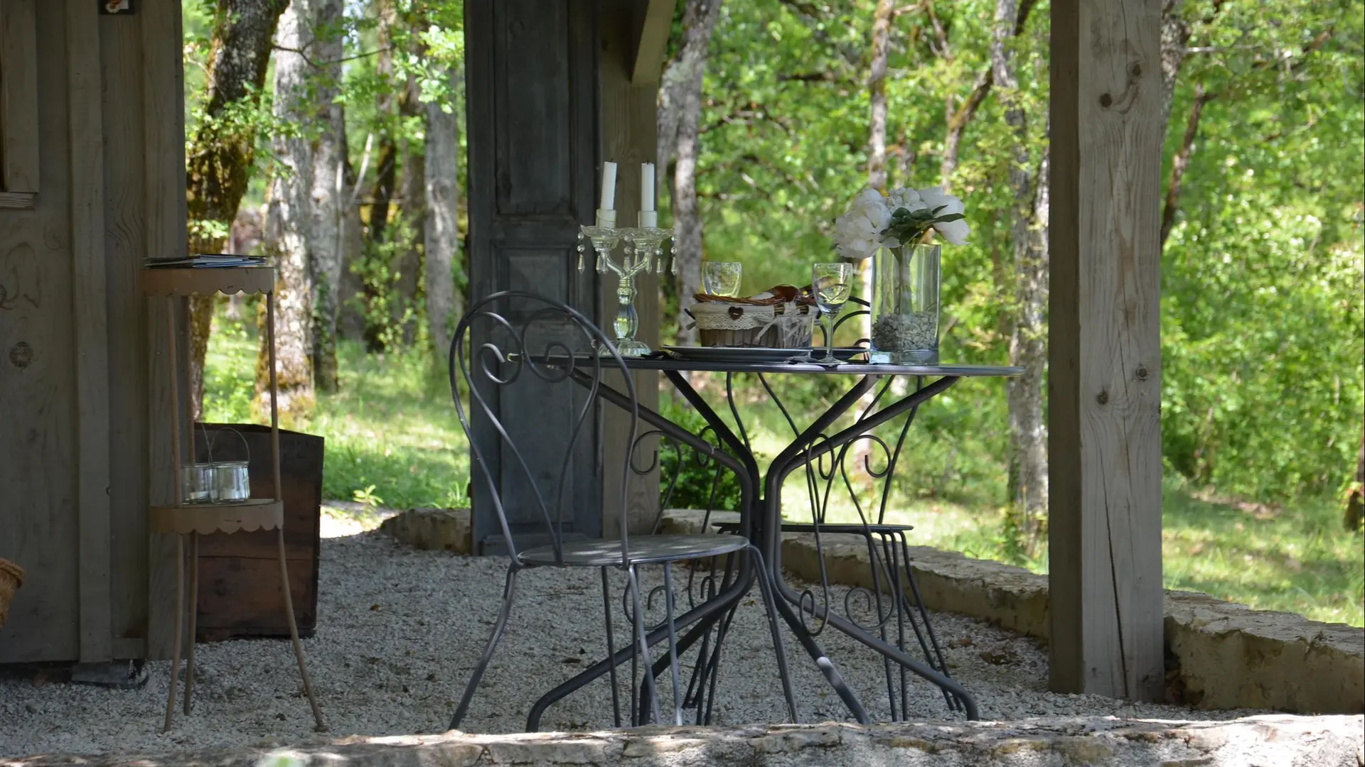 Gîte Durocher-St Denis les Martel-jardin