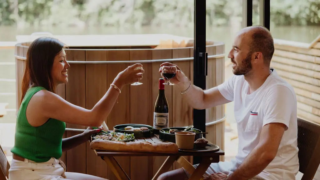 Trinquer en amoureux