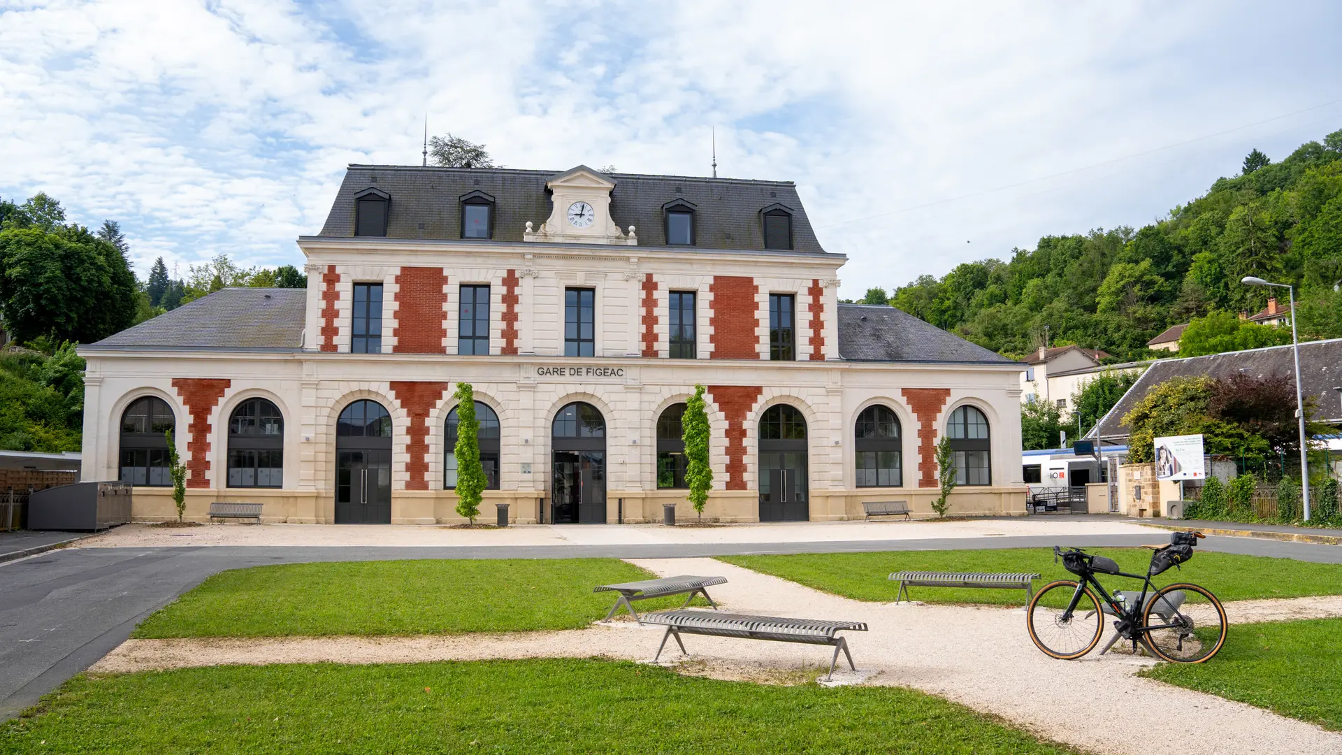 Départ de la gare de Figeac