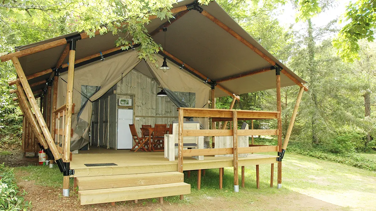 3-LesPialades-Lodge-Woody