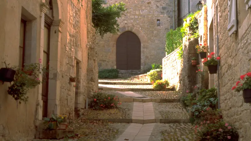 Creysse - Ruelle Fleurie