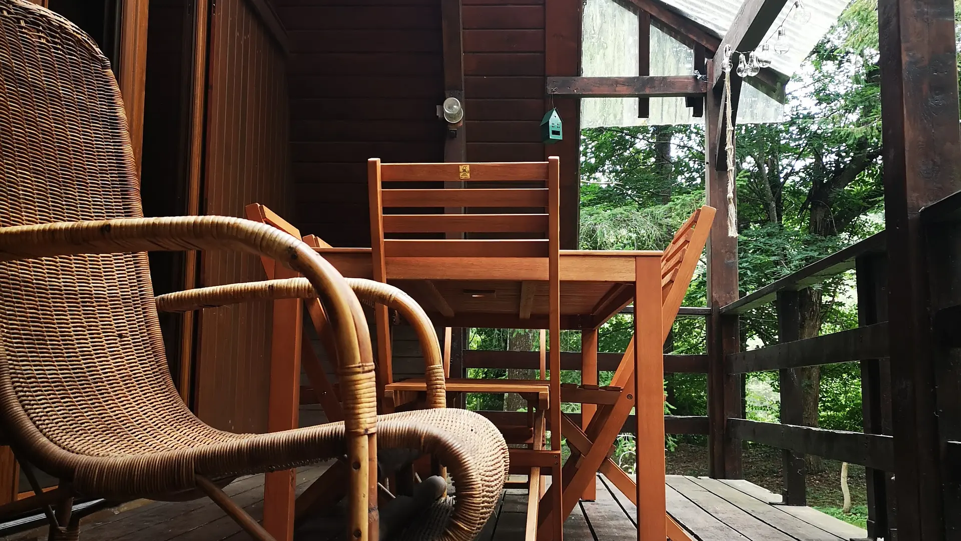Tout en détente sur la terrasse