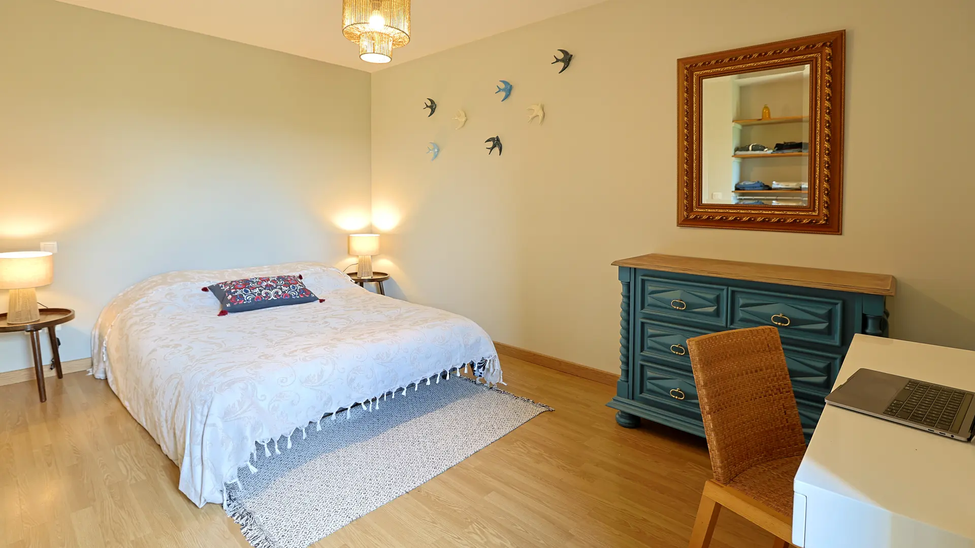 Chambre double avec bureau