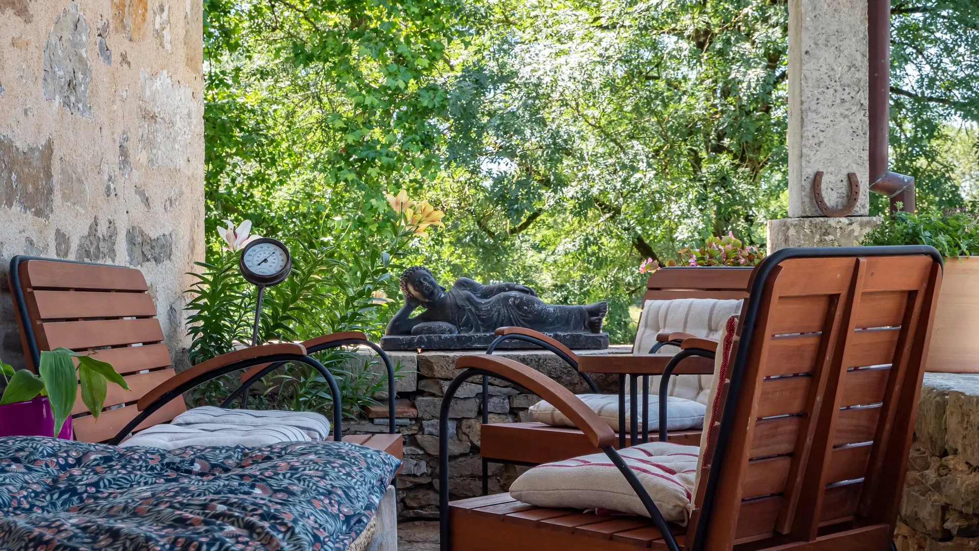 VILLA MARCAUSI - TERRASSE EXTERIEURE ARRIERE PISCINE