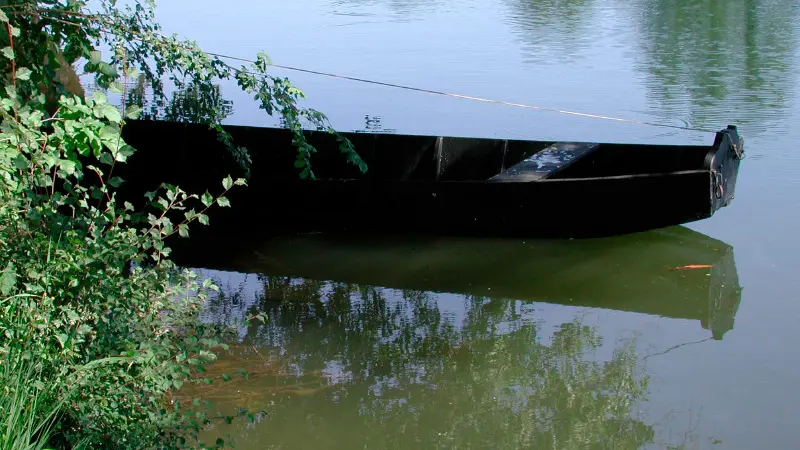 Barque sur les Rives du Lot