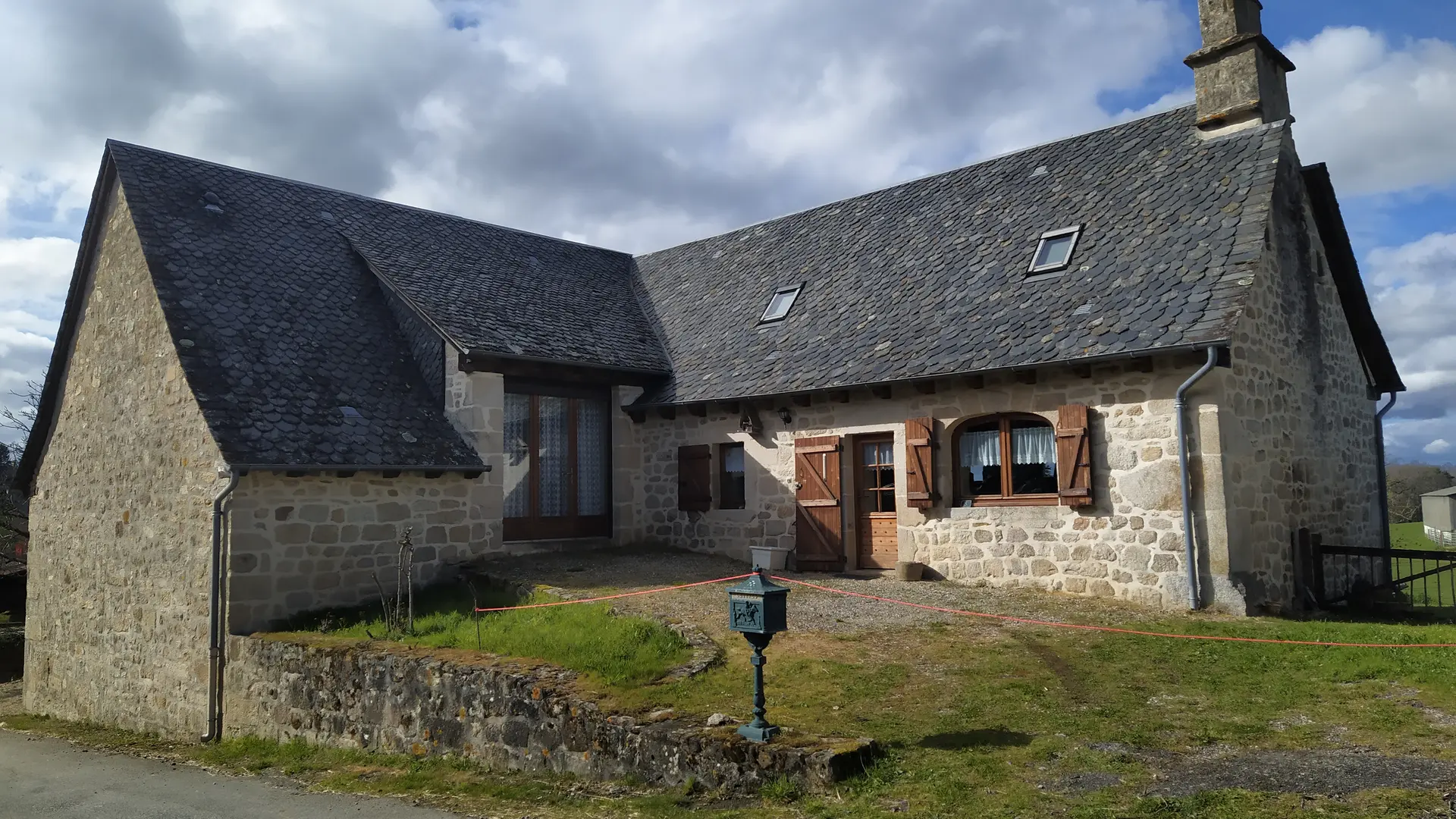 Ferme Gleinadin-vue de la rue