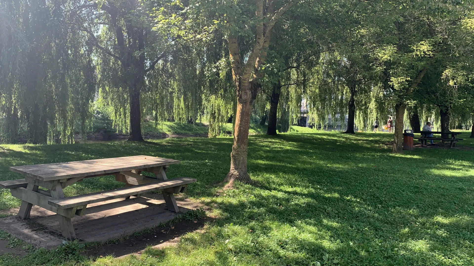 Aire de Bretenoux en bord de Cère