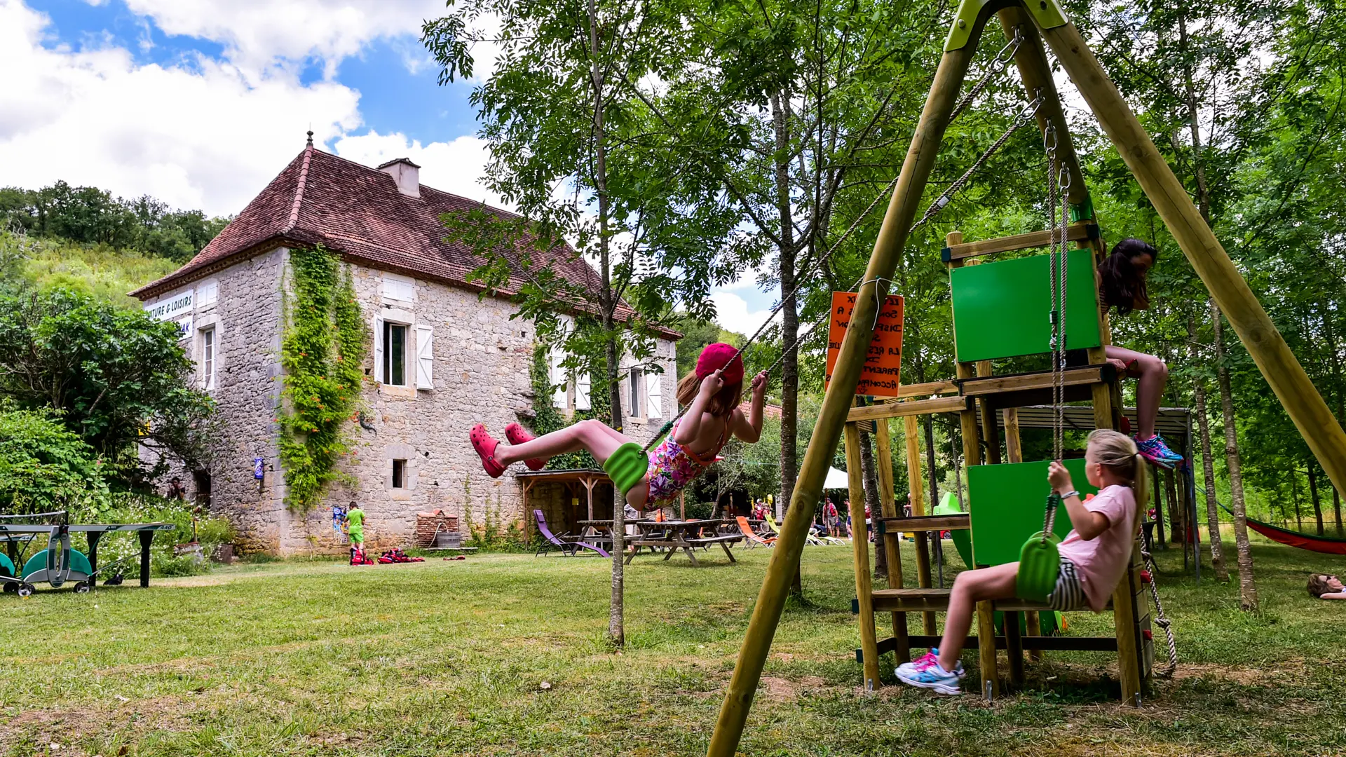 Aire de jeux - base nautique Nature et Loisirs_06 © Lot Tourisme - C. ORY