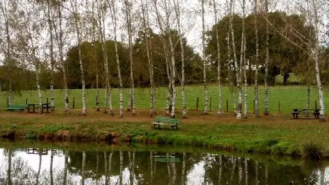 Aire plan d'eau de lacapelle marival