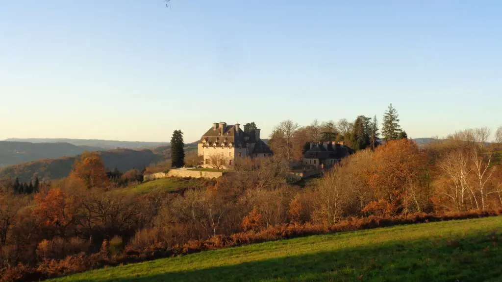 Altillac - Château du Doux 1 - VTT