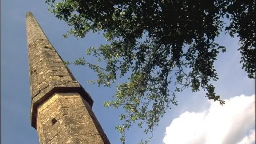 Figeac : Monument dit L'Aiguille du Pressoir
