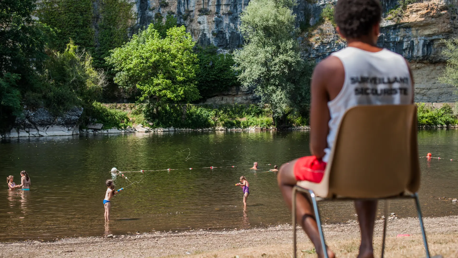 Baignade dans la Dordogne à Gluges_07 © Lot Tourisme - C. ORY