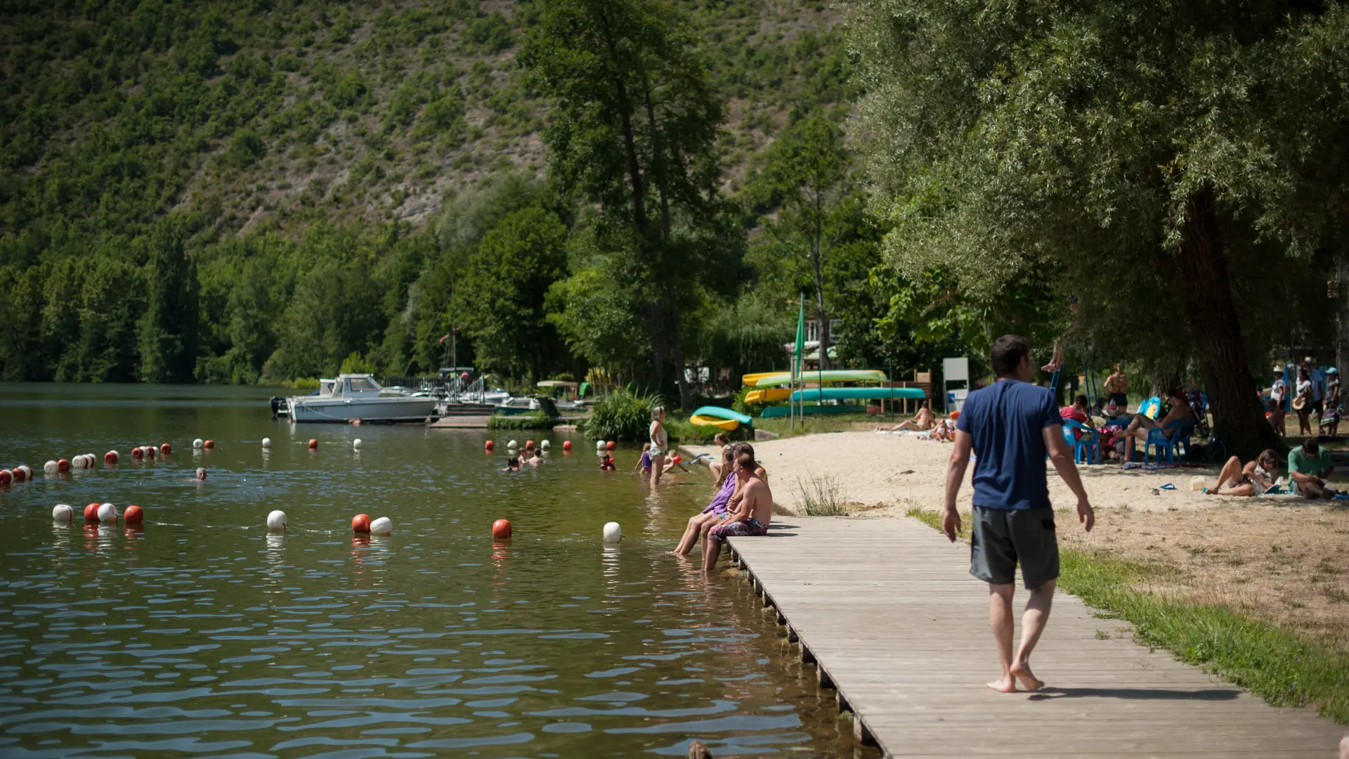 Baignade dans le Lot à Luzech_05 © Lot Tourisme - C. ORY