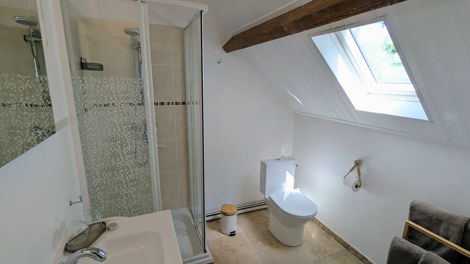 Bathroom Lots of Calm 1