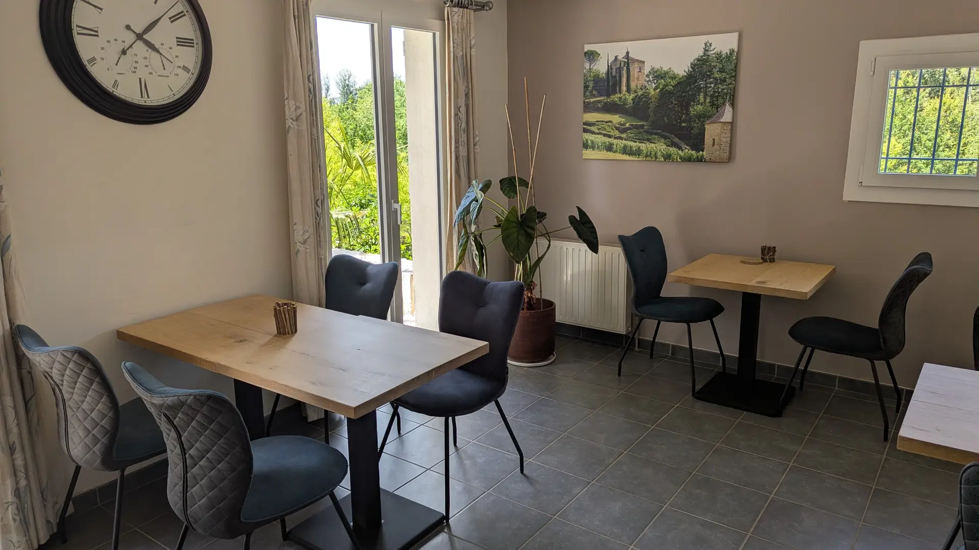 Breakfast room