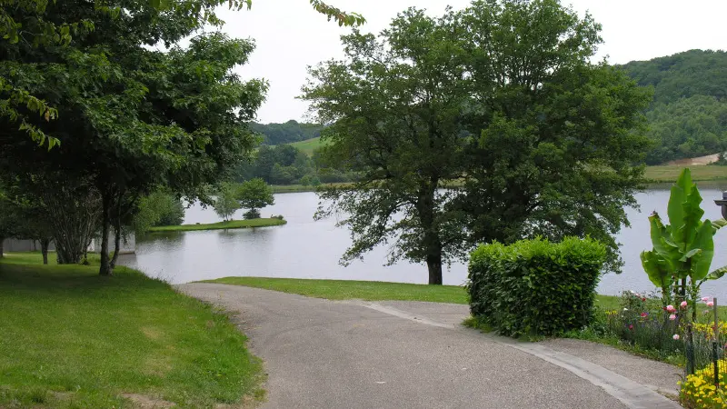 Sénaillac Latronquière - Lac du Tolerme