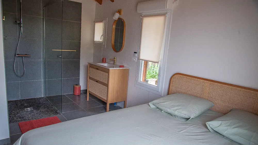 CHAMBRE 1 C