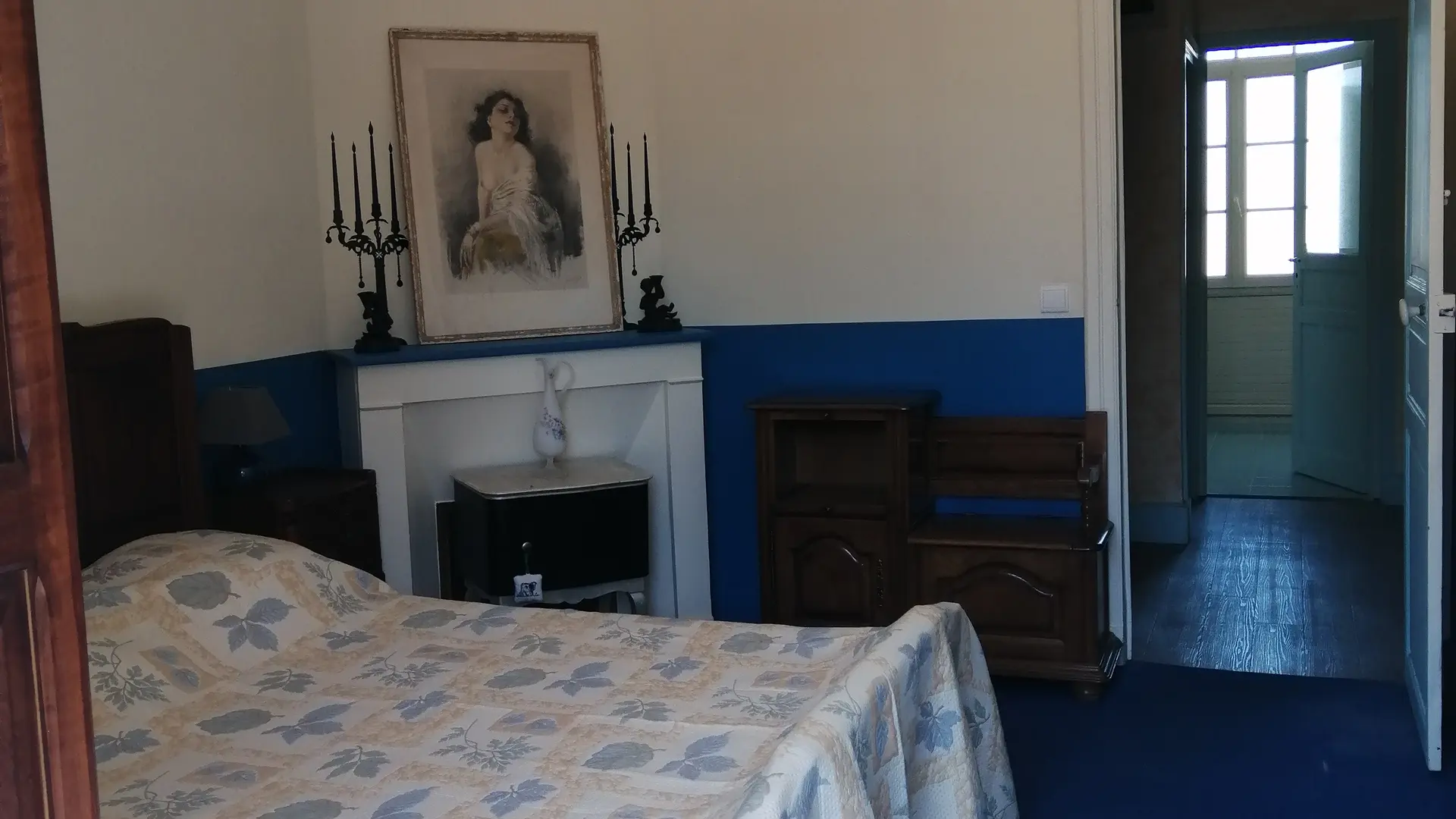 CHAMBRE bleue