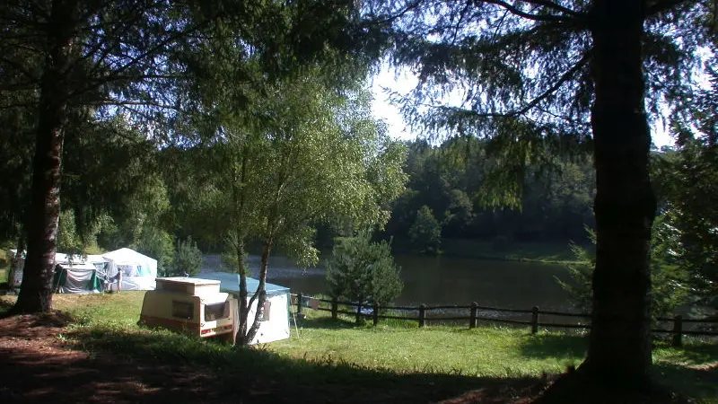 Camping Municipal Lac des Vergnes