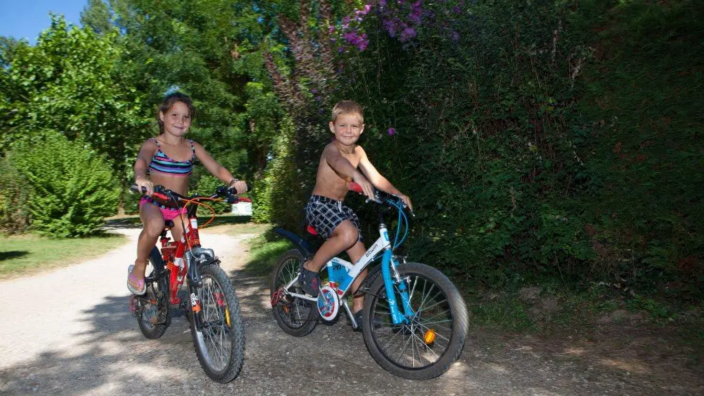 Camping eau Vive  - Carennac - velo enfant