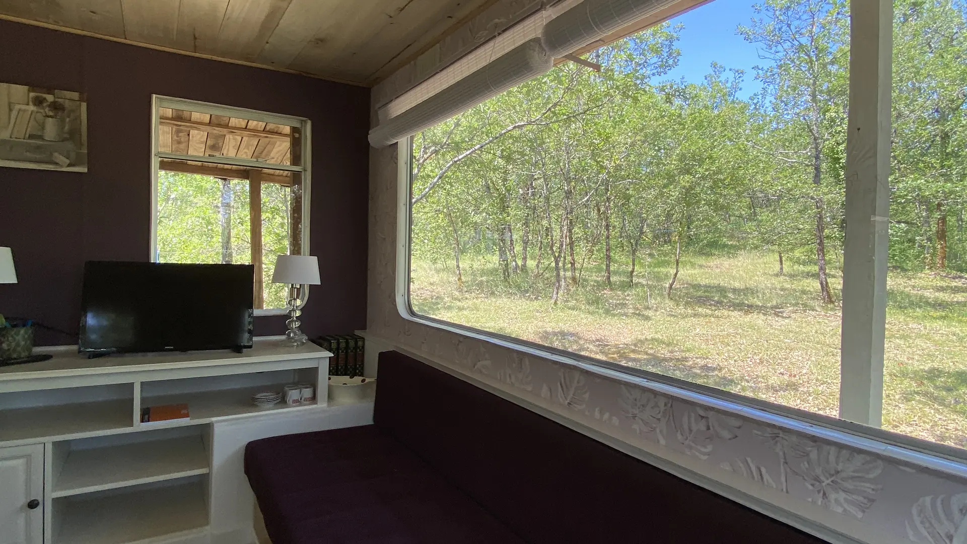 Camping_les_terres_hautes_mobilhome_salontv