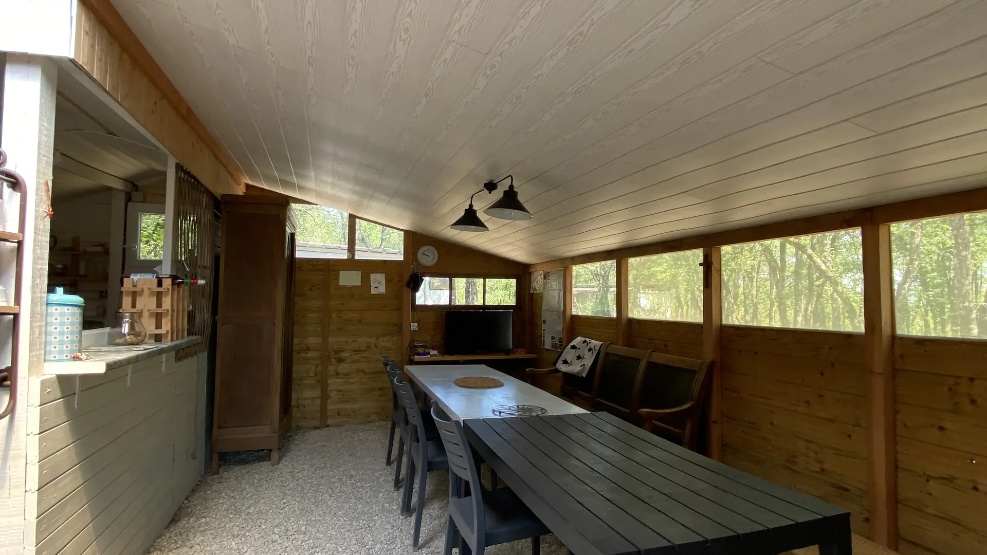 Camping_les_terres_hautes_sallecommune_convivialité_partage_verdure