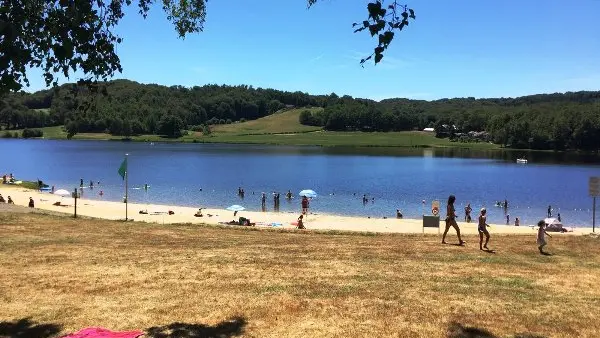 Camping les Teuillères Sousceyrac-en Quercy-Lac