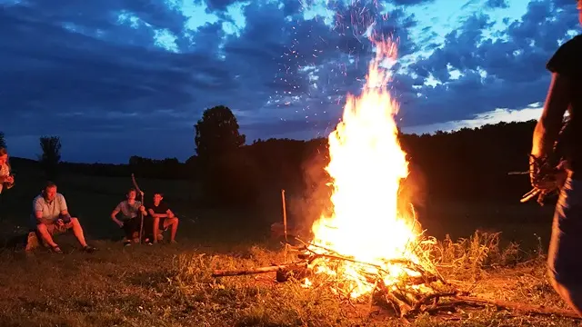 Camping les Teuillères Sousceyrac-en Quercy-feu de camp