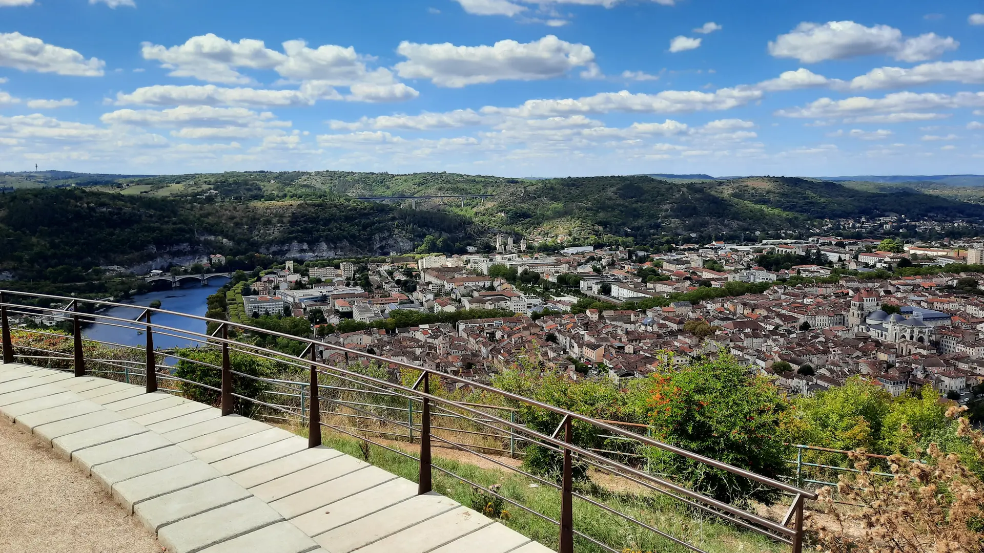 Cahors - Aire de pique-nique du Mont St Cirq 5