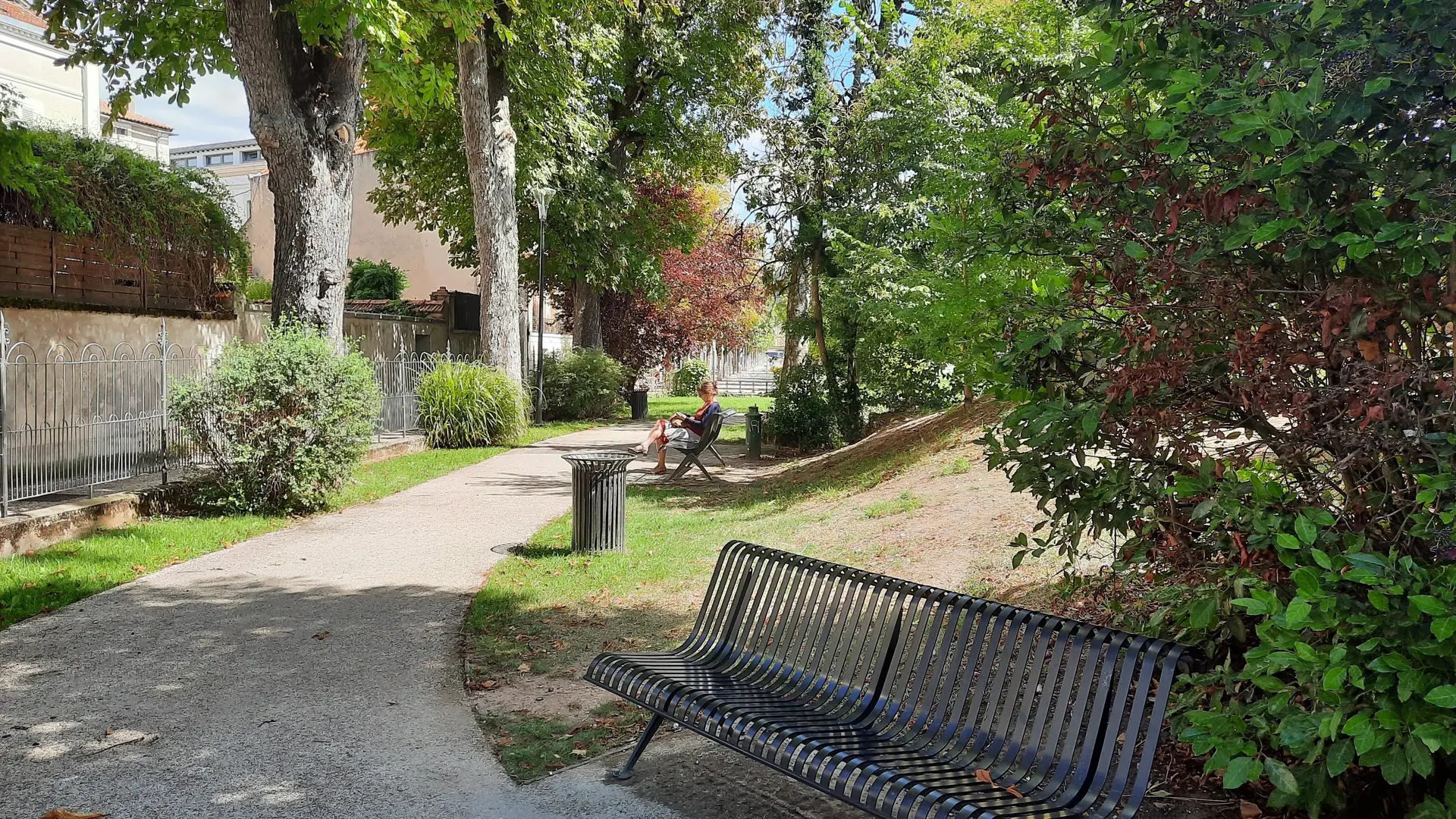 Cahors - Espace detente Square de Jouvenel 3