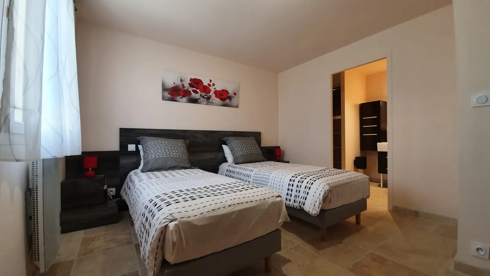 Cardou chambre lits simples