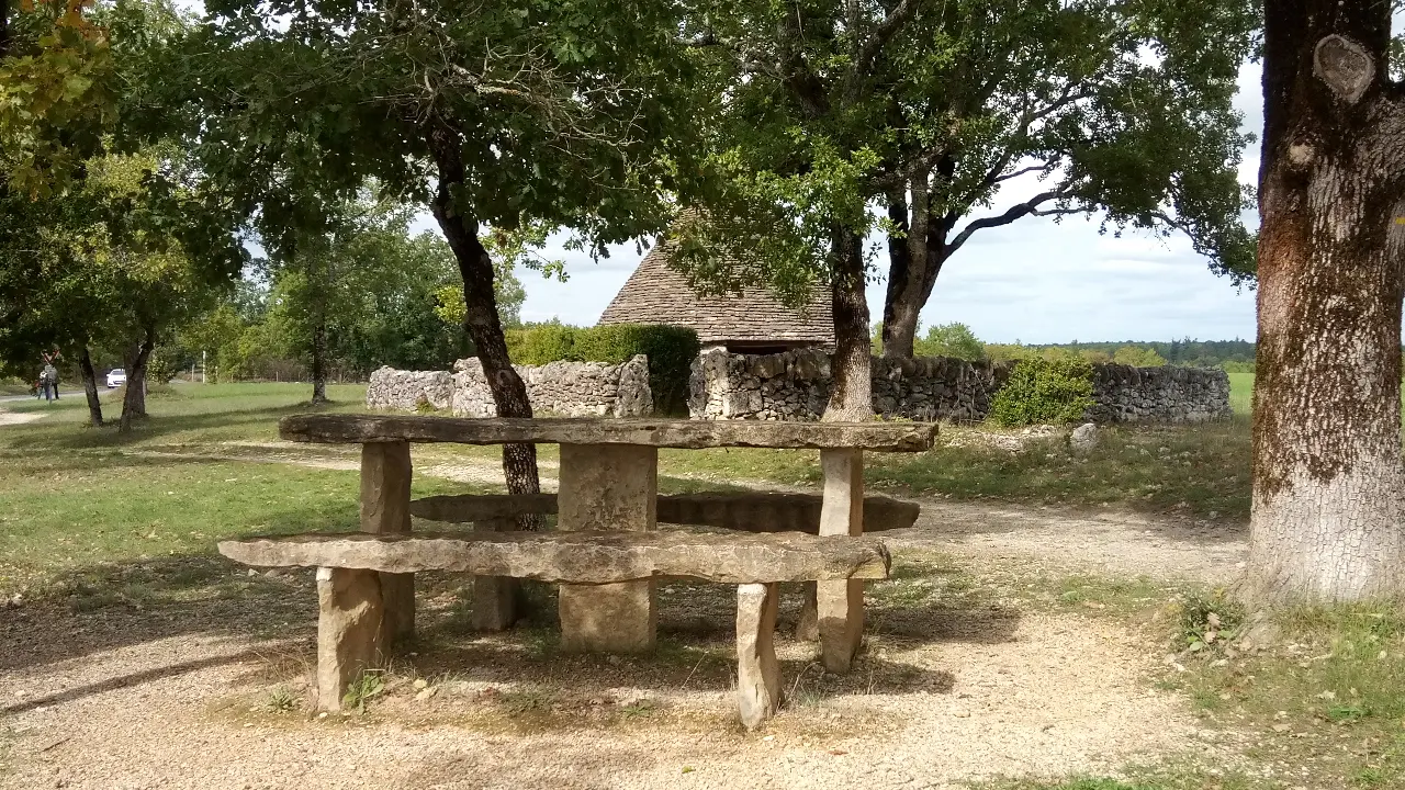 Caselle de Nouel 2- PR Sentier des truffes - Lalbenque