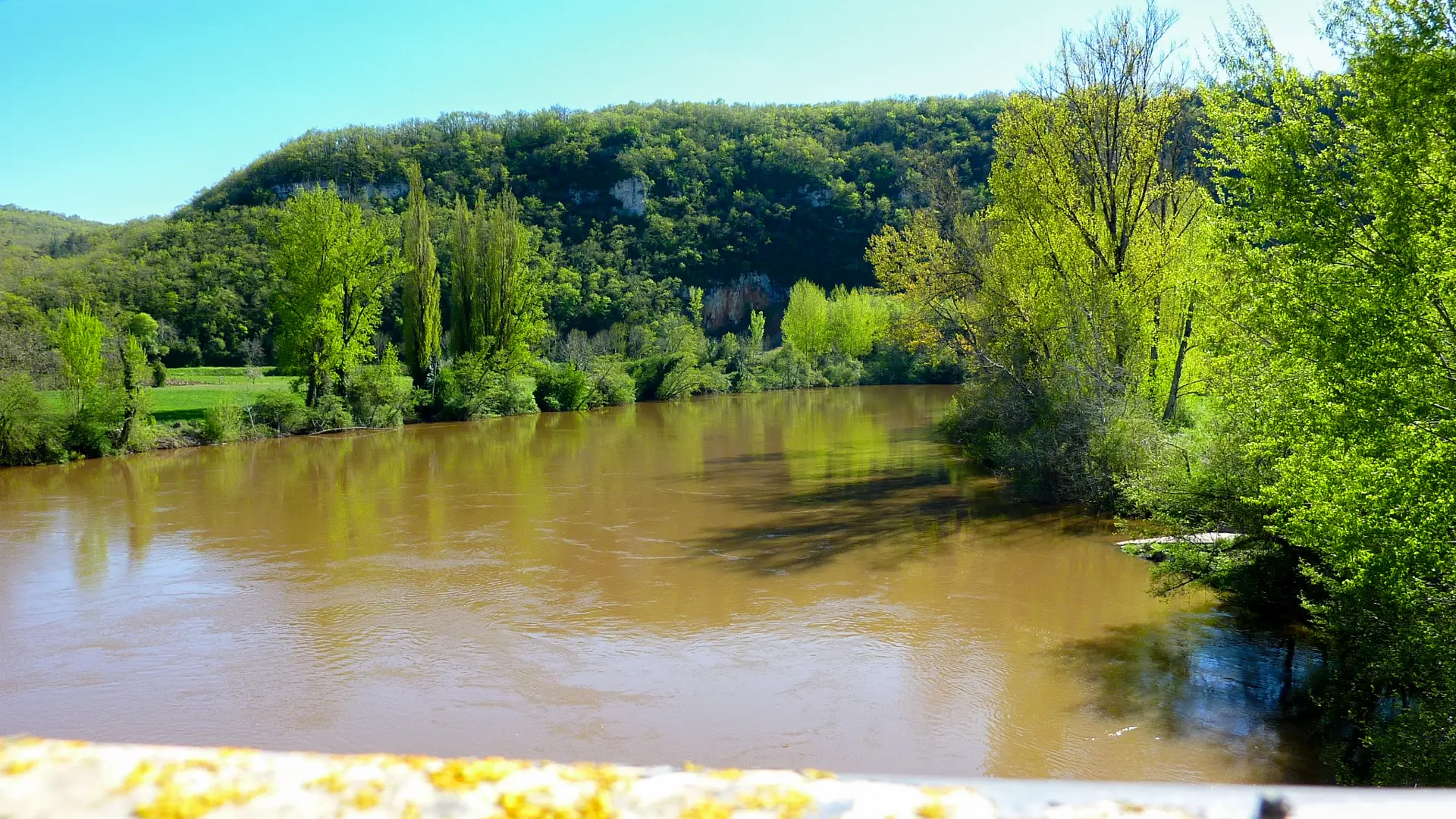Cénevières - Le Lot vue du pont de Cénevières © Lot Tourisme - C. Sanchez