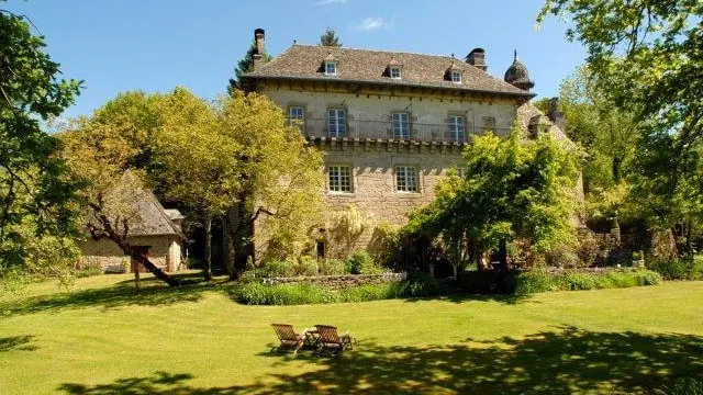 ChateauLeBoisChHotes_StJulienAuxBois