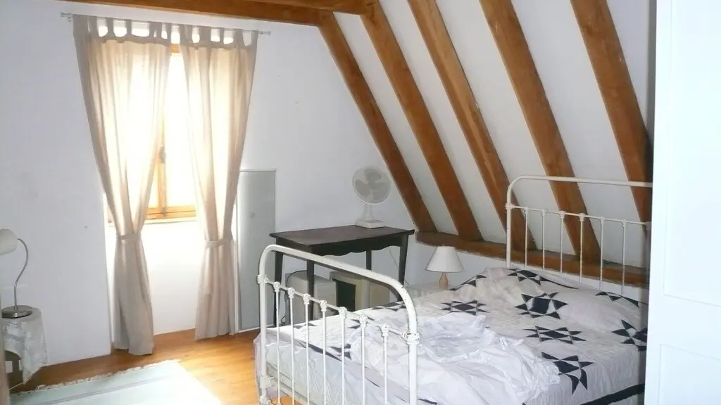 Chambre 1, à l'étage de la maison