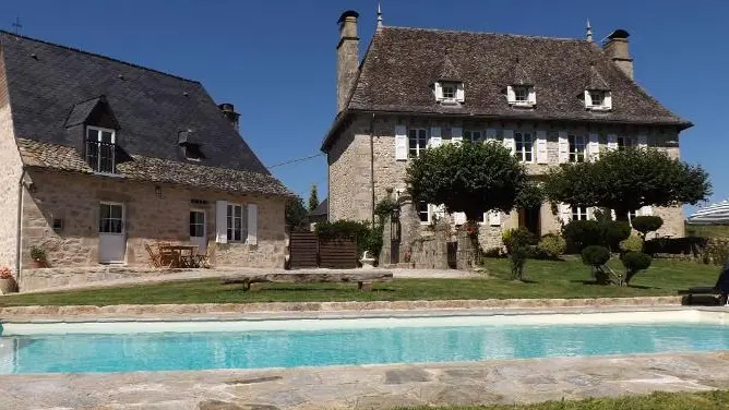 Chambre d'hôtes Domaine de Nalou-piscine