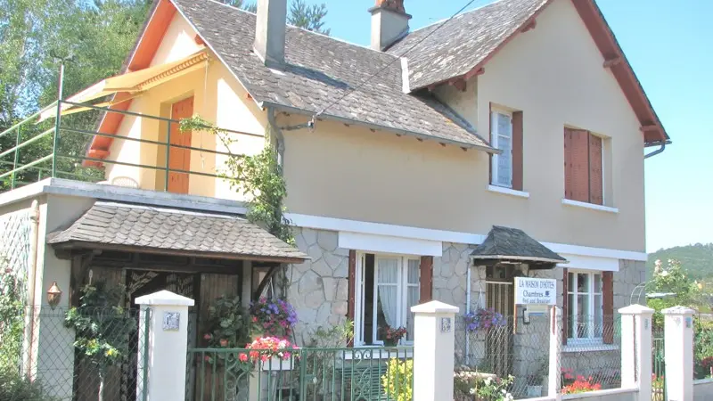 Chambre d'hôtes-Lavergne-Argentat (1)