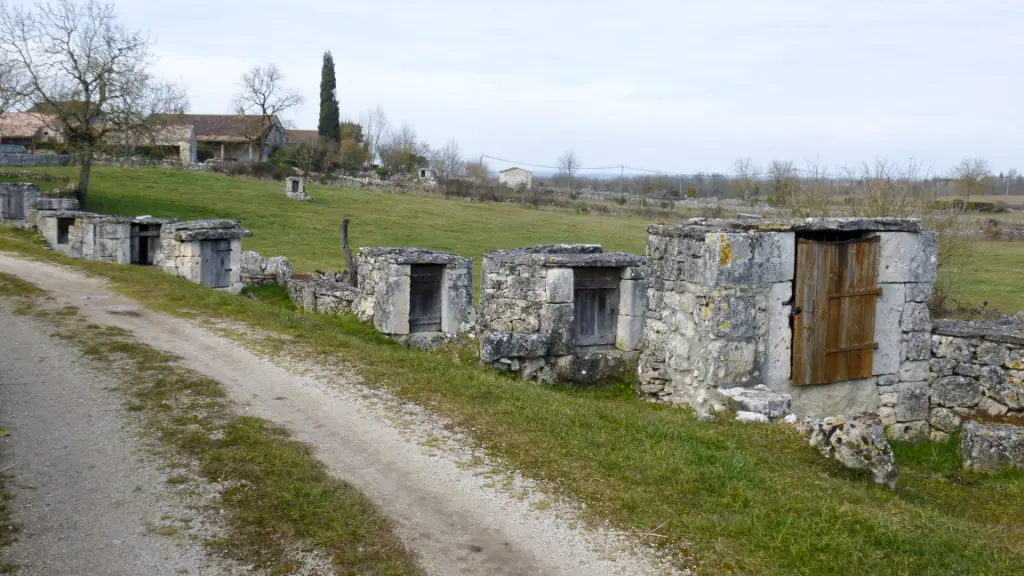 Aujols - Chemin des puits