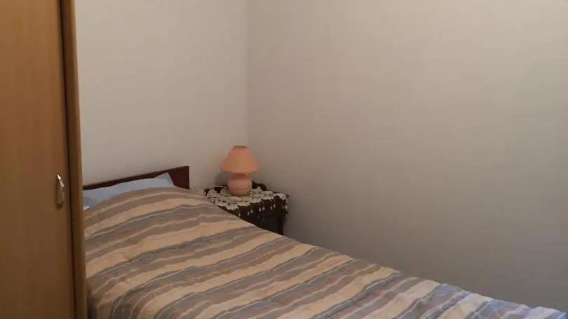 Combe-StPriavt-19G5349-lit90-3