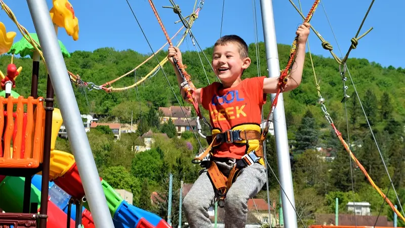 Copeyre_Fan_Zone-Trampoline