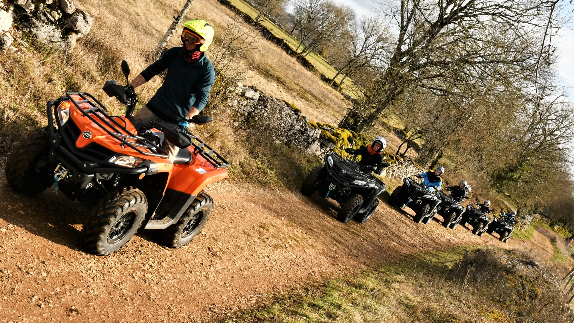 Randonnée quad nature en forêt