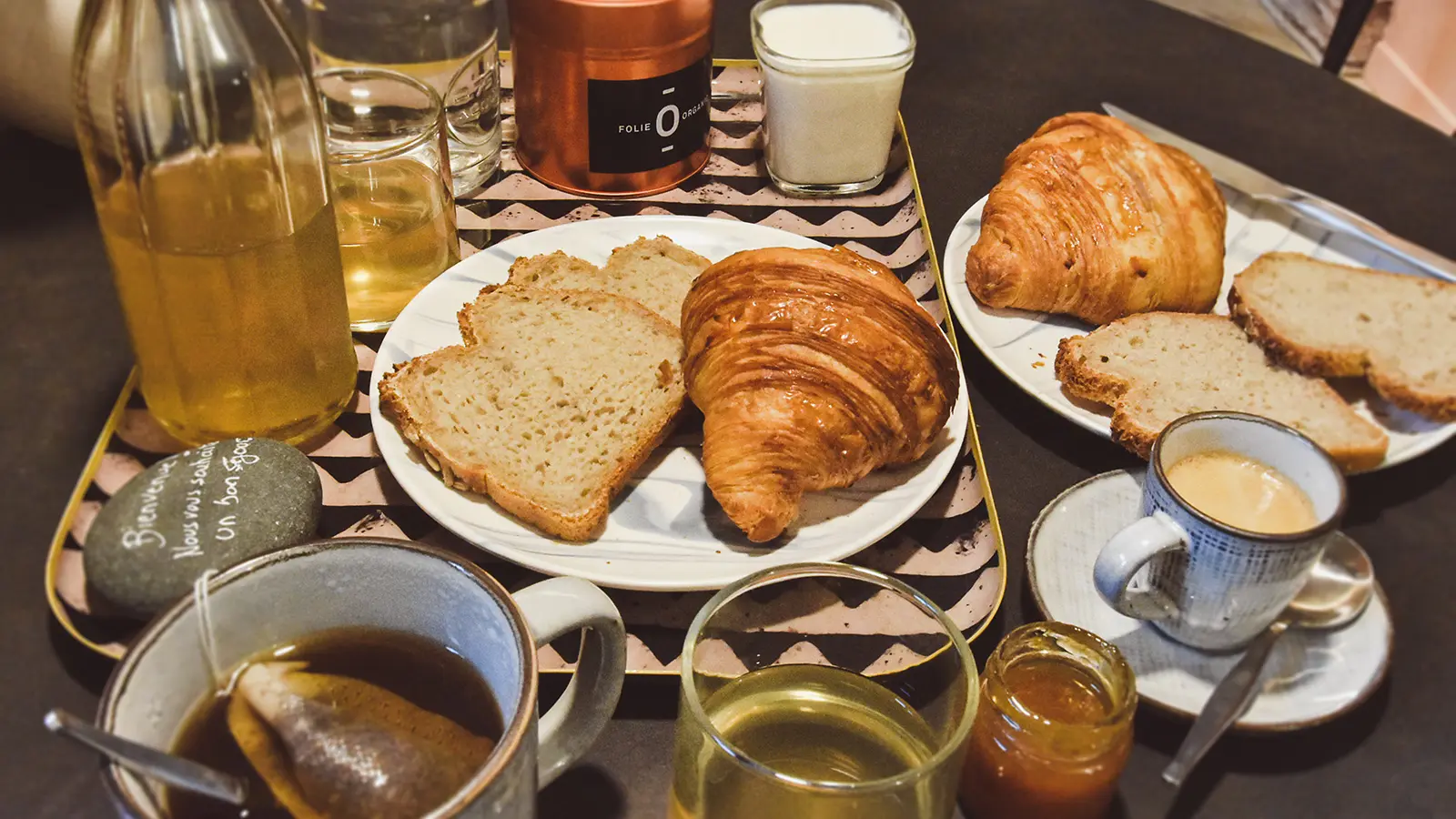 Petit déjeuner maison et local