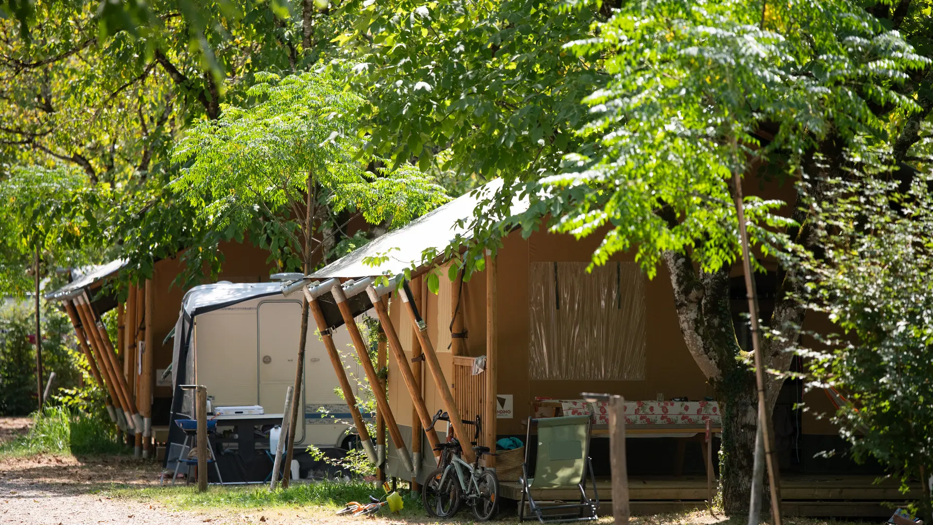 hebergement camping village du port