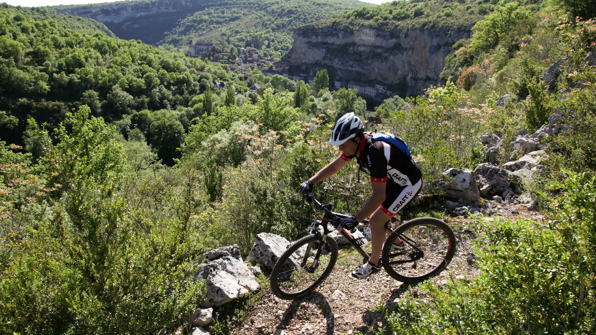 Descente Sportive sur les Sentiers du causse