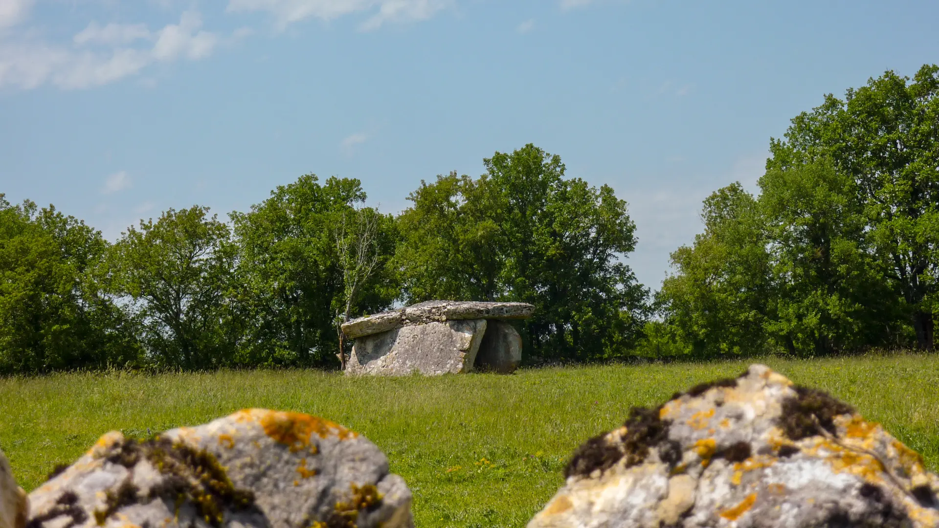 Dolmen du Custalou _08 © Lot Tourisme - C. Sanchez