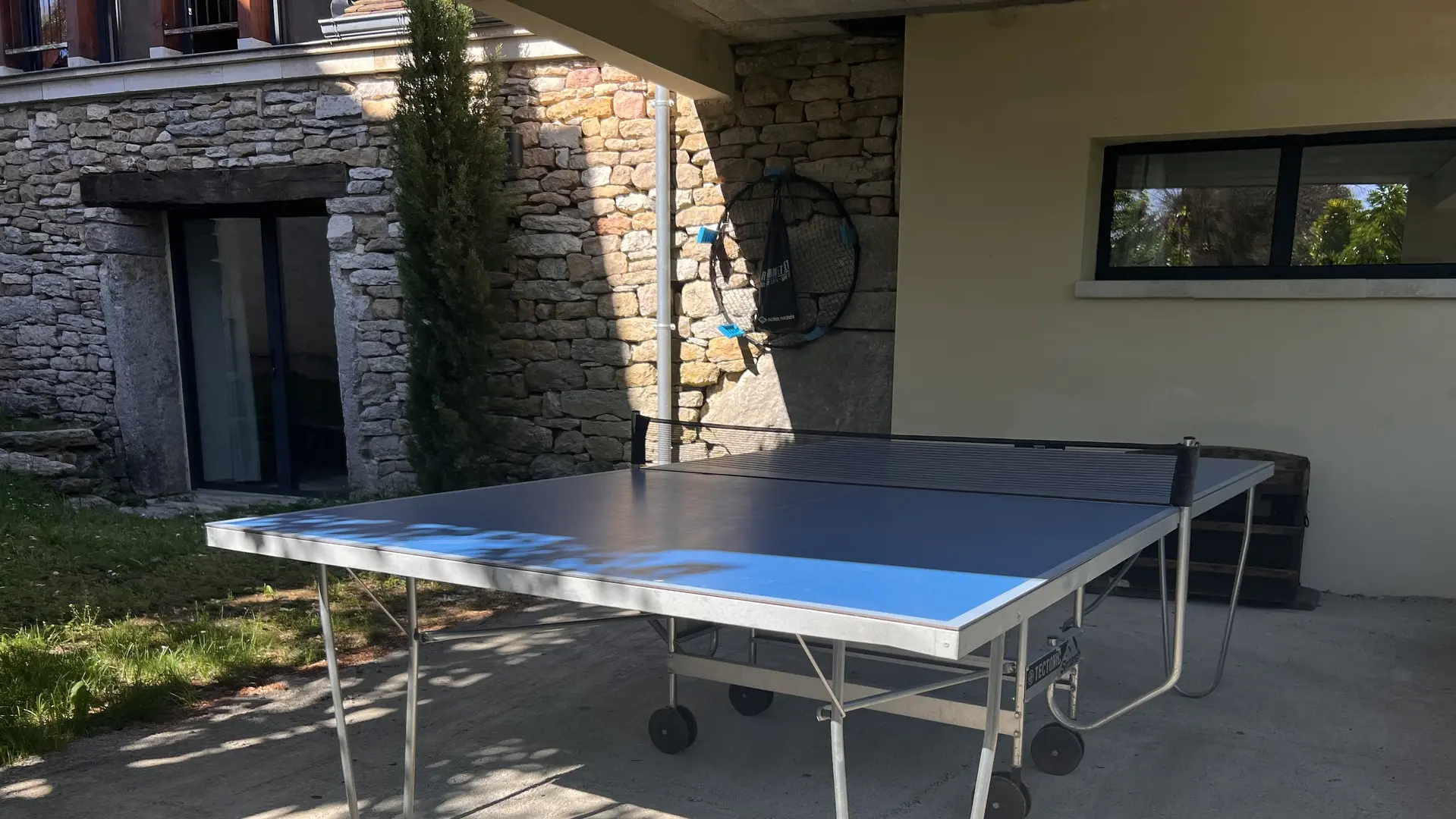 EXTERIEURS - TABLE DE PING-PONG